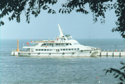 “秦皇號”海上觀光游輪